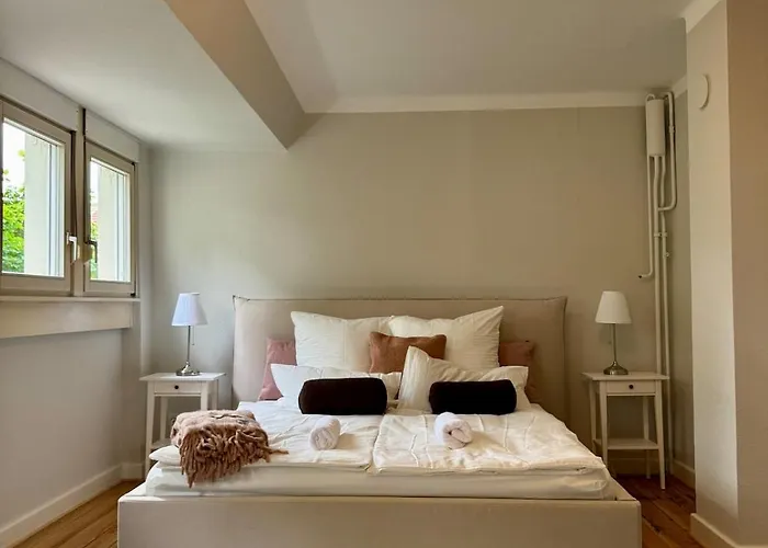 Boutique Jaenisch Daire *